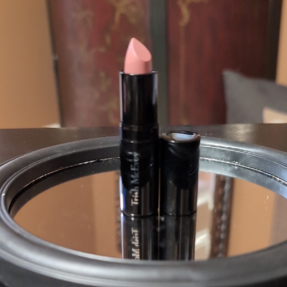 Trish McEvoy Veil Lip Color - EASY NUDE